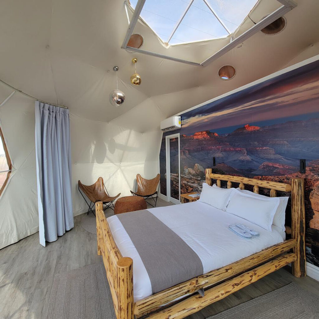 Grand-Canyon-Dome4 Luxury sky dome glamping experience available at Clear Sky Resorts near Grand Canyon National Park.